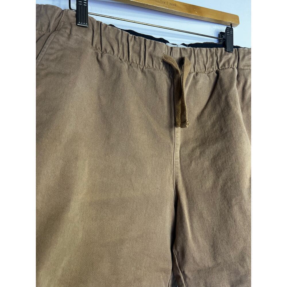 Everlane Pull on Shorts Size XL Waist is 19 inches laying flat - Picture 4 of 4